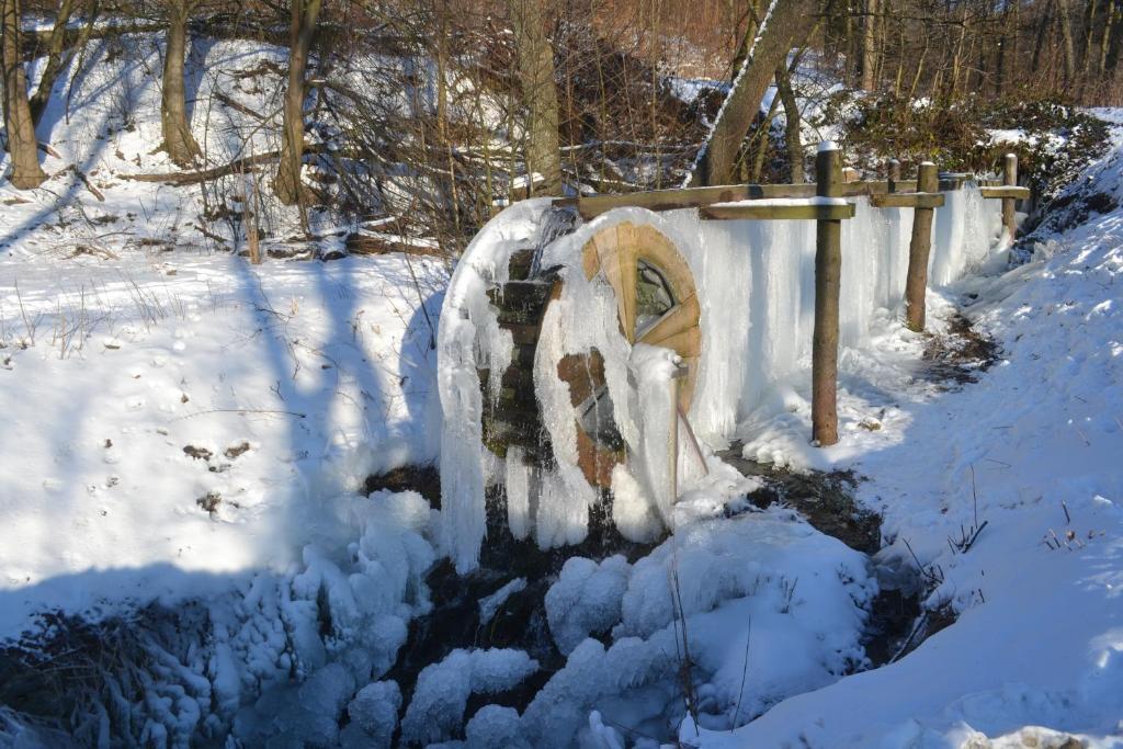 Hotel Haus Wiesengrund Hallenberg Bagian luar foto